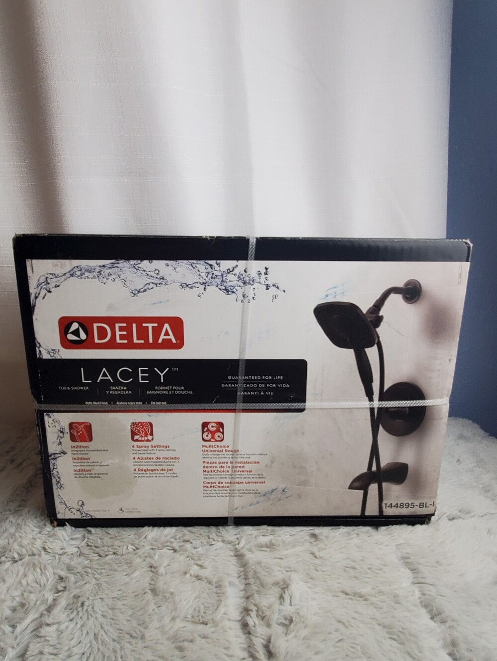 Delta Lacey Matte Black 1-handle Handheld 6in Square Bathtub Shower Combo 144895